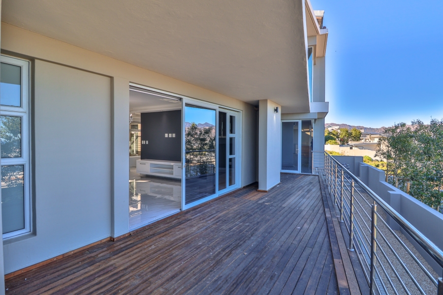 To Let 5 Bedroom Property for Rent in Fairhaven Country Estate Western Cape